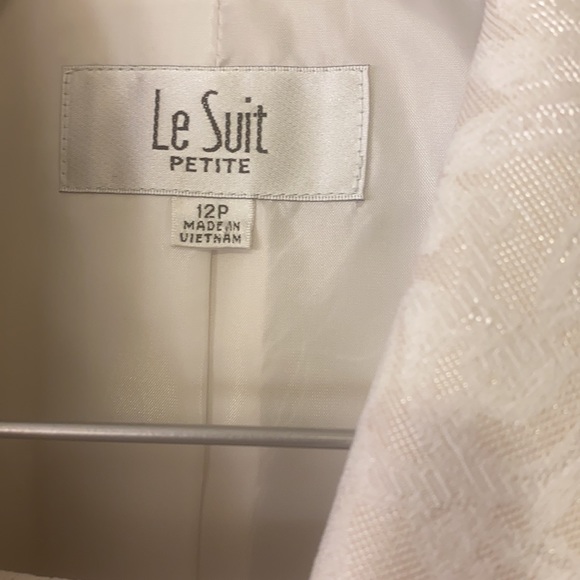 2 PC suit by Le Suit - Picture 4 of 7